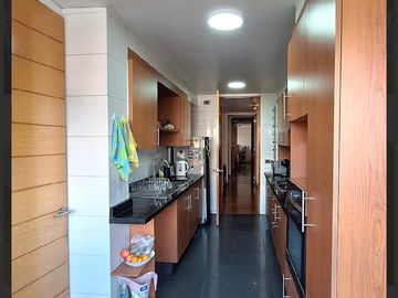 PRECIOSO DEPARTAMENTO EN VENTA  CON VISTA  AL CLUB DE GOLF