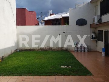 CASA RESIDENCIAL EN VENTA EN VALLE MARINO - (3)