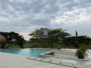 Venta de exclusiva casa campestre en Pereira