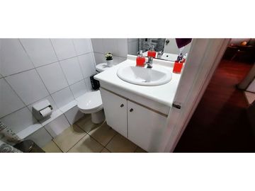 Departamento En Venta De 3 Dorm. 2 Baños En Ñuñoa