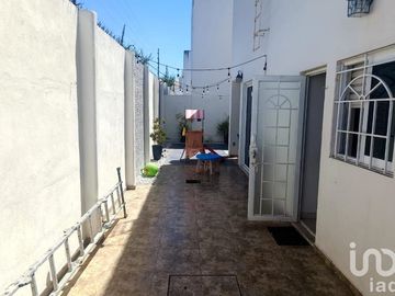 Se vende casa en fraccionamiento mediterraneo