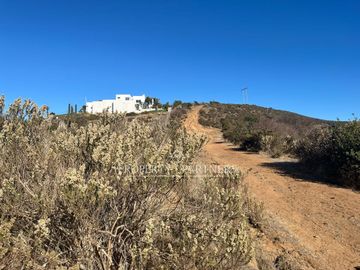 Parcela  con espectaculares vistas en Condominio Coguiles