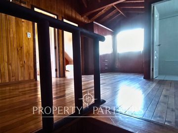Linda casa a orillas de la costanera de Panguipulli