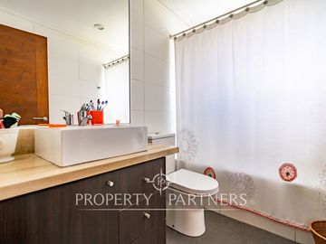 Increíble casa mediterranea en venta con gran terreno, en ubicación privilegiada de La Herradura