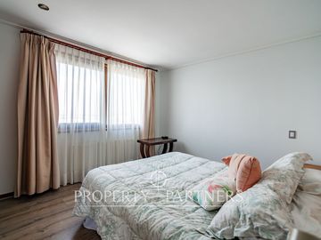 Increíble casa mediterranea en venta con gran terreno, en ubicación privilegiada de La Herradura
