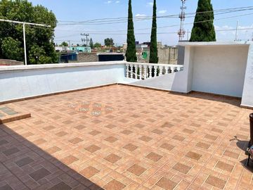 EXCELENTE CASA EN ECATEPEC A 10 MIN DE PLAZA LAS AMÉRICAS Y 15 MIN DEL AIFA