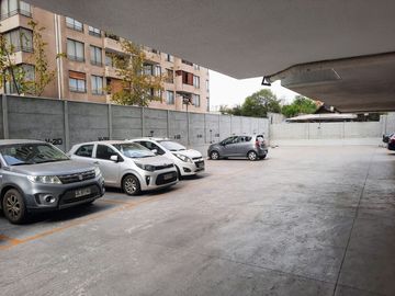 VENTA COMODO DEPTO – PRECIO REBAJADO PARA INVERSIONISTAS - UBICADO EN MACUL