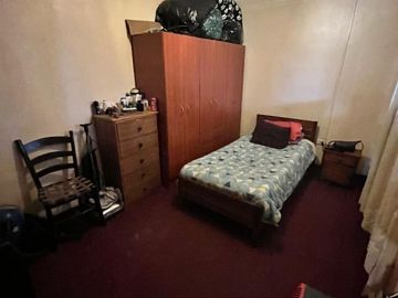 SE VENDE AMPLIA CASA CON PATIO