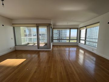 Venta departamento 3 ambientes en complejo Le Parc Puerto Madero