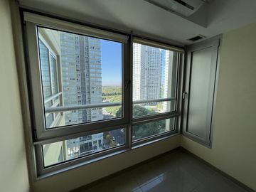 Venta departamento 3 ambientes en complejo Le Parc Puerto Madero