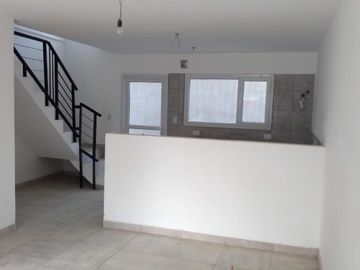 Venta Dúplex 2 dormitorios - Dr. René Favaloro 675 - Barrio Pinar II - Plottier