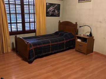 Casa 5 ambientes en venta en Castelar