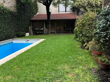 Casa 5 ambientes en venta en Castelar