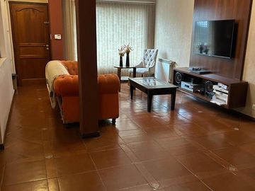 Casa 5 ambientes en venta en Castelar