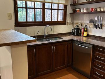 Casa 5 ambientes en venta en Castelar