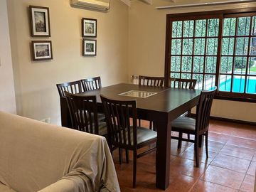 Casa 5 ambientes en venta en Castelar