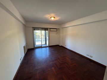 VENTA Av Poeta Lugones SEMIPISO 3 DOR
