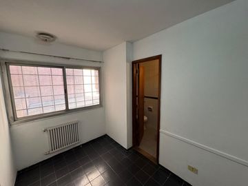VENTA Av Poeta Lugones SEMIPISO 3 DOR