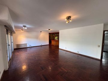 VENTA Av Poeta Lugones SEMIPISO 3 DOR