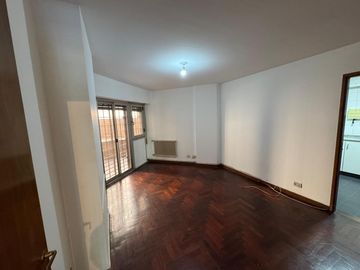 VENTA Av Poeta Lugones SEMIPISO 3 DOR