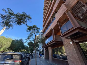 VENTA Av Poeta Lugones SEMIPISO 3 DOR