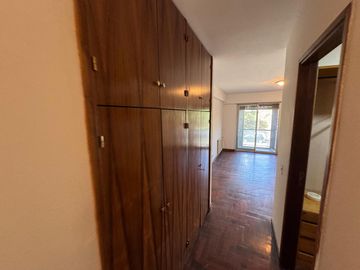 VENTA Av Poeta Lugones SEMIPISO 3 DOR