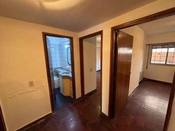 VENTA Av Poeta Lugones SEMIPISO 3 DOR