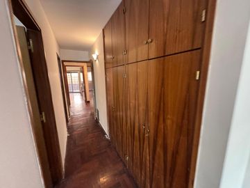 VENTA Av Poeta Lugones SEMIPISO 3 DOR