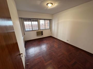 VENTA Av Poeta Lugones SEMIPISO 3 DOR