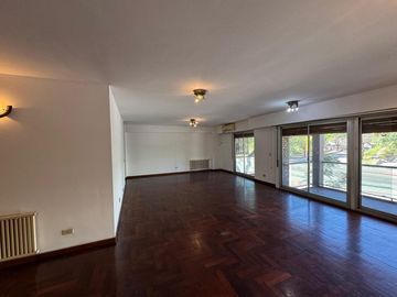 VENTA Av Poeta Lugones SEMIPISO 3 DOR