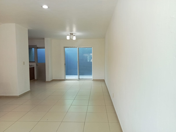 CASA EN VENTA VIVEROS DEL VALLE