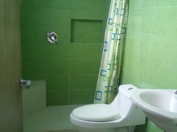 CASA EN VENTA LOMAS DE LA RIOJA  POR $2,300,000.00