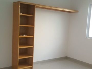CASA EN VENTA LOMAS DE LA RIOJA  POR $2,300,000.00