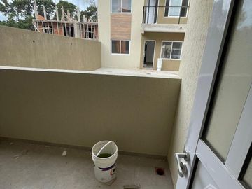 |DEPARTAMENTO A ESTRENAR SOBRE AVENIDA| COSTA AZUL|
