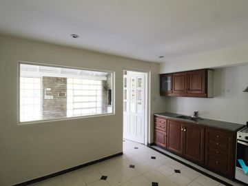 Casa en  venta Castelar Norte Apto crédito