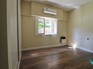 Casa en  venta Castelar Norte Apto crédito