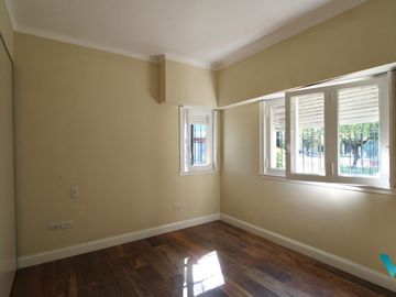 Casa en  venta Castelar Norte Apto crédito
