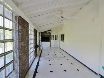 Casa en  venta Castelar Norte Apto crédito