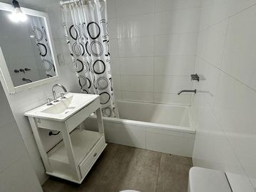 Casa en  venta Castelar Norte Apto crédito