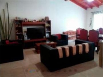 Casa en venta - 4 dormitorios 2 baños - Local - 523mts2 - Santa Teresita