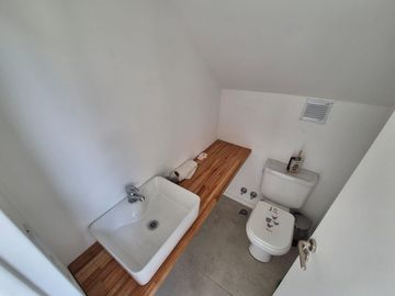 Venta Casa tipo Duplex 2 dormitorios con jardin y pileta Tigre