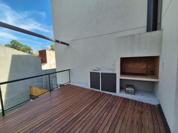 Venta Casa tipo Duplex 2 dormitorios con jardin y pileta Tigre