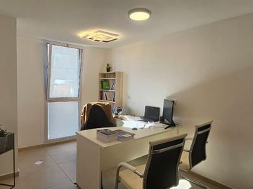 VENTA Departamento Oficina, Carlos H. Rodriguez 500