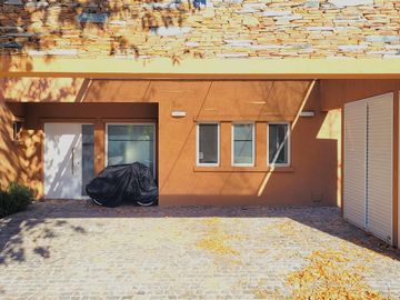 CASA EN LA RESERVA CARDALES - APTO CREDITO