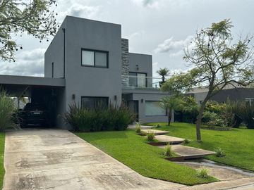 Casa en venta en el Barrio Vistas, PUERTOS / ESCOBAR