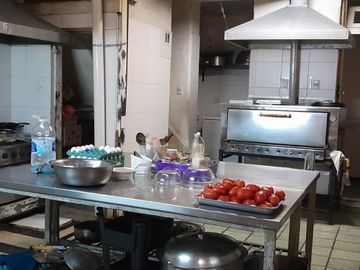 EXLENTE PH PARA USO COMERCIAL/PROFECIONAL O VIVIENDA