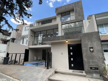 Casa en venta totalmente remodelada en Club de Golf Chiluca