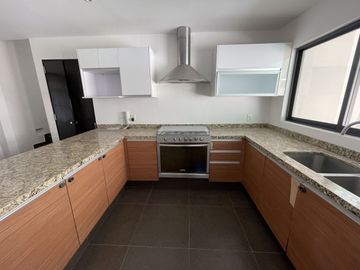 Casa en venta totalmente remodelada en Club de Golf Chiluca