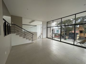 Casa en venta totalmente remodelada en Club de Golf Chiluca