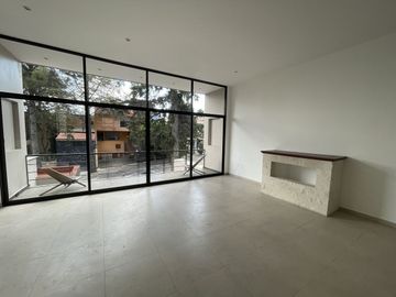 Casa en venta totalmente remodelada en Club de Golf Chiluca